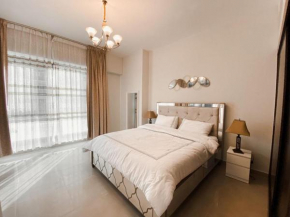 Luxurious & Modern 2BR Plus Maid, Sparkle Tower Dubai Marina - 10AB4